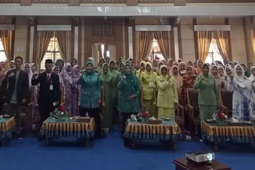PKK Kota Sungaipenuh mendapat pelatihan public speaking
