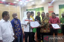 Pemkab Manokwari salurkan bantuan keuangan untuk Parpol