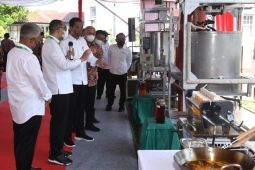 Suku bunga tetap 3,5 persen sampai minyak makan merah, ekonomi sepekan