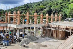 Umat Kristen Wasior bangun gedung gereja baru