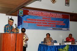 Wabup Kaimana: Pendidikan kependudukan perlu diajarkan kepada pelajar