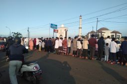 Masjid Al Ghammar Karawang dipadati jamaah shalat Idul Adha