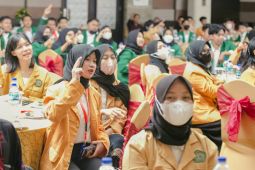 BI Perwakilan Kaltim serahkan beasiswa untuk 125 mahasiswa