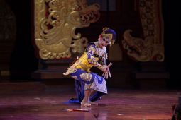 Duta kesenian NTB tampilkan tari Trunajaya yang sudah punah di Bali