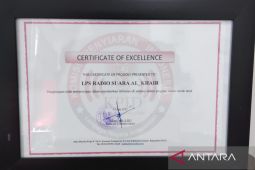 Menjadi radio ramah anak, KPID berikan penghargaan kepada Suara Al Khair Barabai