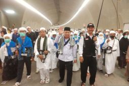 Kepala Kanwil Kemenag Kalsel pimpin lontar jumroh hari kedua