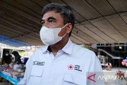 Pemkab Bangka Tengah mengingatkan warga tetap waspada COVID-19