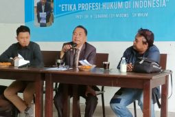 Pengacara Sunarno Edy Wibowo luncurkan buku "Etika Profesi Hukum di Indonesia"
