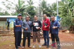 Bupati gembira bisa realisasikan pembangunan BTS di desa