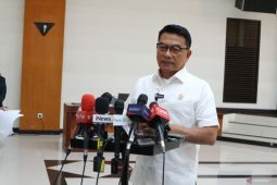 Dalam situasi luar biasa Menteri diminta fokus pada pelayanan publik