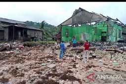 Belasan rumah warga Kepulauan Tanimbar Maluku rusak akibat abrasi, begini penjelasannya