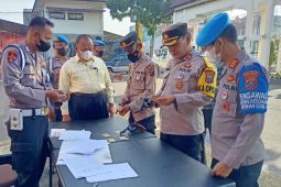 Polres Tapsel periksa ratusan senjata api personel