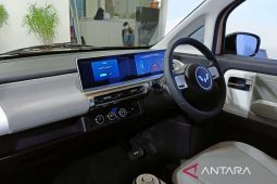 Desain futuristik interior Wuling Air EV