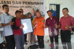 Disbun Kutai Kartanegara minta warga tidak bakar lahan
