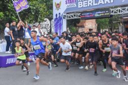 Lebih seribu peserta ikuti lomba "Kota Kediri Berlari"