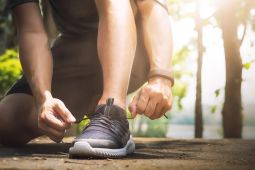 Cara pilih sepatu yang tepat untuk lari