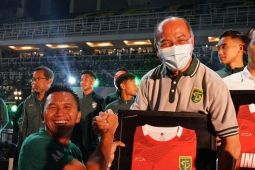UM Surabaya tetap sponsori Persebaya untuk musim 2022/2023