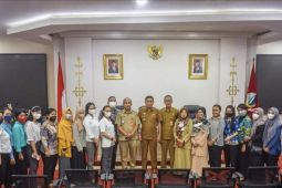 Lulusan STKIP Surya agar bantu tingkatkan mutu pendidikan di Ambon