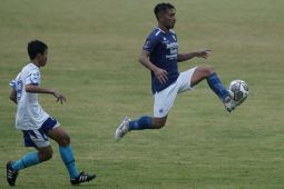 Bek Persib Bandung Daisuke Sato sebut tim makin kompak