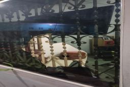 Rumah Kaban Kepegawaian Tebing Tinggi dilempar bom molotof