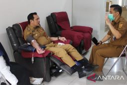 Wali kota sumbang darah bantu pemenuhan stok darah pasien Thalasemia
