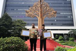 Wali Kota Madiun raih penghargaan Green Leadership Nirwasita Tantra dari KLHK