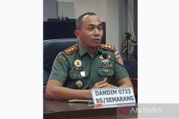 Petugas TNI dan Polri jaga istri tentara jadi korban penembakan