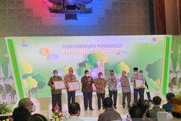 KLHK serahkan Kalpataru 2022 untuk 10 pahlawan lingkungan, ada dari Ternate dan Maluku Tengah