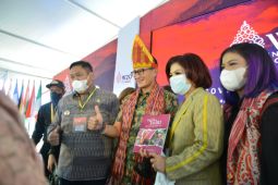 Buku 'My Dear Dairi' tulisan menceritakan ketangguhan perempuan Dairi