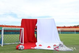 Madura United luruskan polemik kain merah putih di media sosial