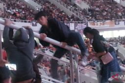 Jakmania rusak pagar stadion JIS, Anies minta Jakmania berperilaku kelas dunia