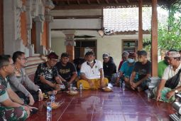 Kapolresta dan Dandim berdialog dengan masyarakat Badung