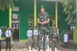 Danramil 13.TT pimpin upacara di sekolah MAN Tebing Tinggi