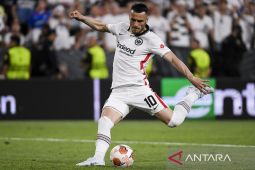 Liga Inggris: West Ham masih berupaya capai kesepakatan boyong Filip Kostic