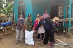 Korban banjir di Garut dapat bantuan pangan bergizi