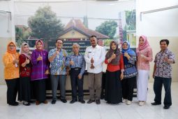 Dispendukcapil Kediri kerja sama layanan kependudukan "3 in 1" dengan dua rumah sakit
