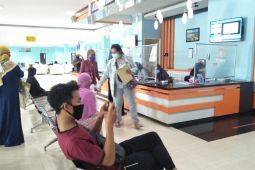 Dinkes Mataram pantau kesehatan haji pulang