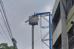 Satpol PP Kota Medan bongkar 259 papan reklame salahi aturan