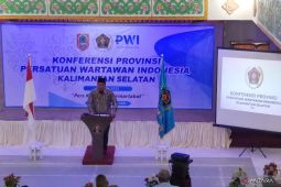 Gubernur Kalsel bicara peran pers dan era digital saat konferensi PWI