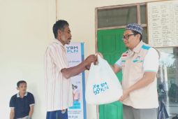 YBM PLN berikan bantuan untuk masyarakat Dusun Ai Limung Sumbawa