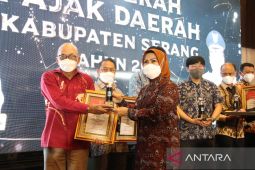 Jadi Andalan PAD, Pemkab Serang Berikan Penghargaan Para Wajib Pajak