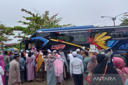 61 jamaah haji Barsel tiba di Buntok