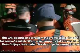 Evakuasi jasad korban longsor di Sukabumi