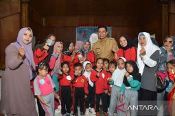 Bupati Batanghari minta guru tingkatkan  sinergi dengan orang tua siswa