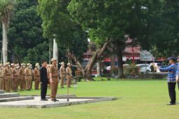 Bupati Lampung Barat pimpin apel mingguan