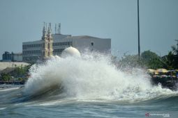 BMKG peringatkan gelombang tinggi hingga empat meter perairan Aceh