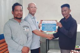 Koperasi Produsen Bahari Permai Lestari terima bantuan alat tangkap dari PT Timah Tbk