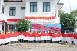 Gerakan pembagian 10 juta bendera merah putih di Tebing Tinggi