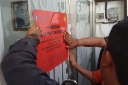 Kejari Badung dan BI segel 17 usaha penukar uang ilegal di Bali