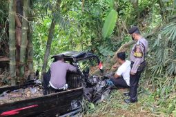 Polres Ciamis selidiki penyebab kecelakaan mobil yang masuk jurang